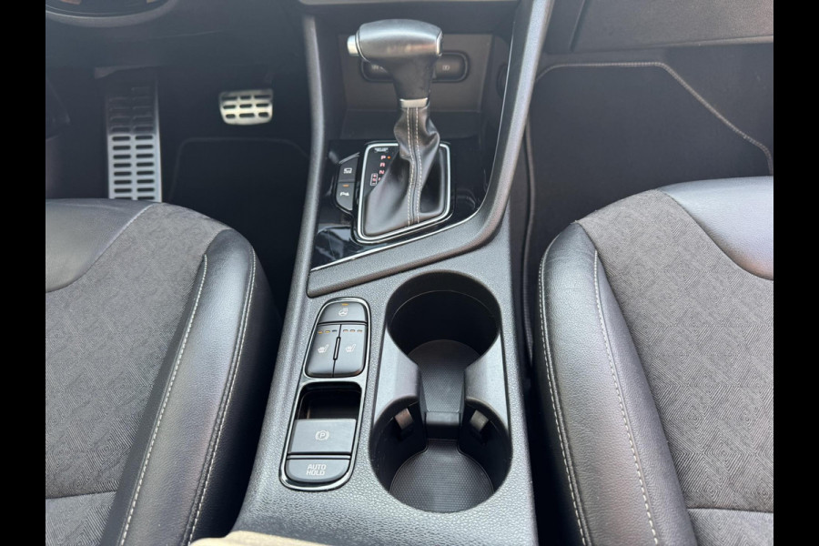 Kia Niro 1.6 GDi Hybrid Pano Schuifdak Cruise control adaptief Parkeersensor v/a Stoel- stuurverwarming