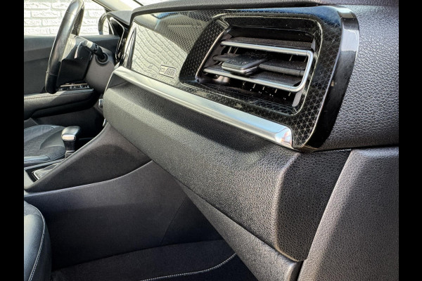 Kia Niro 1.6 GDi Hybrid Pano Schuifdak Cruise control adaptief Parkeersensor v/a Stoel- stuurverwarming