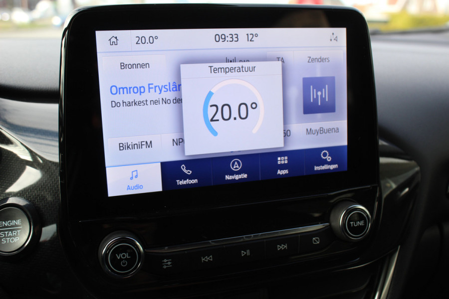 Ford Puma 1.0-125pk EcoBoost Hybrid ST-Line. April 2024 ! Slechts 7.400km ! Autm. airco, navigatie, telefoonvoorb., camera, pdc v+a, parkeerassistent, LED verl., metallic lak, LM wielen, stoel-, stuur- en voorraamverw., lane- en sideassist, adapt. cruise cntrl etc