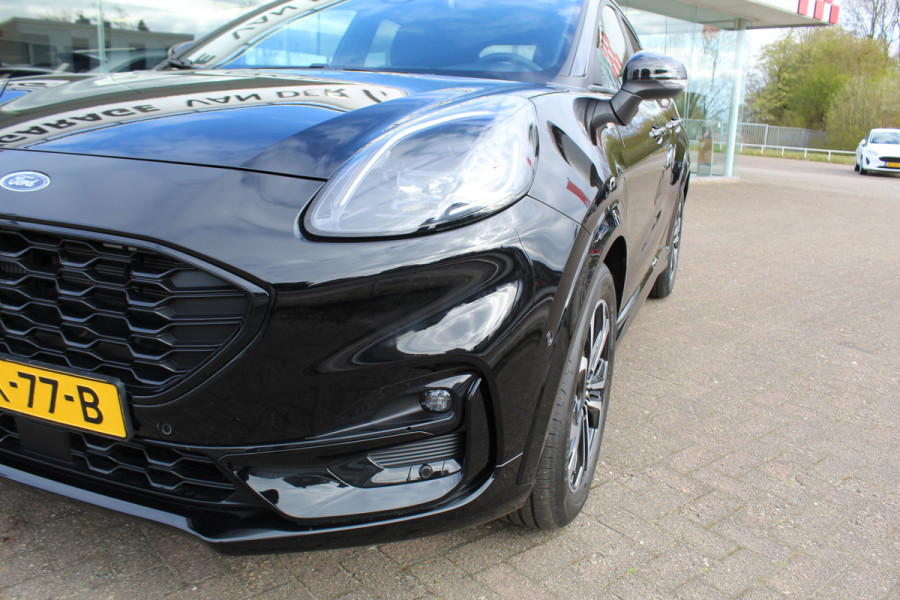 Ford Puma 1.0-125pk EcoBoost Hybrid ST-Line. April 2024 ! Slechts 7.400km ! Autm. airco, navigatie, telefoonvoorb., camera, pdc v+a, parkeerassistent, LED verl., metallic lak, LM wielen, stoel-, stuur- en voorraamverw., lane- en sideassist, adapt. cruise cntrl etc