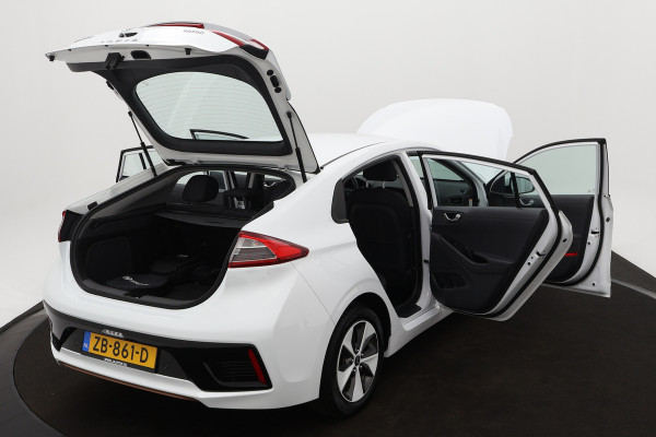 Hyundai IONIQ BWJ 2019 Comfort EV 120 PK | NWE APK CLIMA / NAVI / CRUISE / CARPLAY /  ACHTERUITRIJCAMERA / LMV / PDC