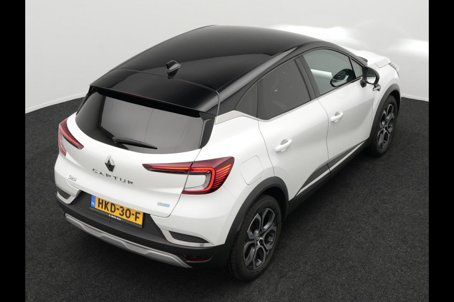 Renault Captur Plug-in Hybrid 160 Intens Dealer O.H PHEV | Stoelverwarming | Navi Groot Scherm | Camera | LED | 18"L.M | Apple Carplay | Keyless | Laneassist | DAB |