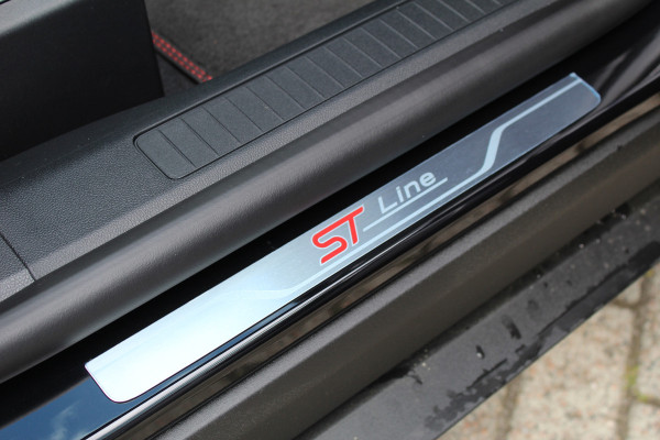 Ford Kuga 2.5 PHEV ST-Line X | BLIS | Winterpack | Trekhaak | B&O | 20 '' | AGR