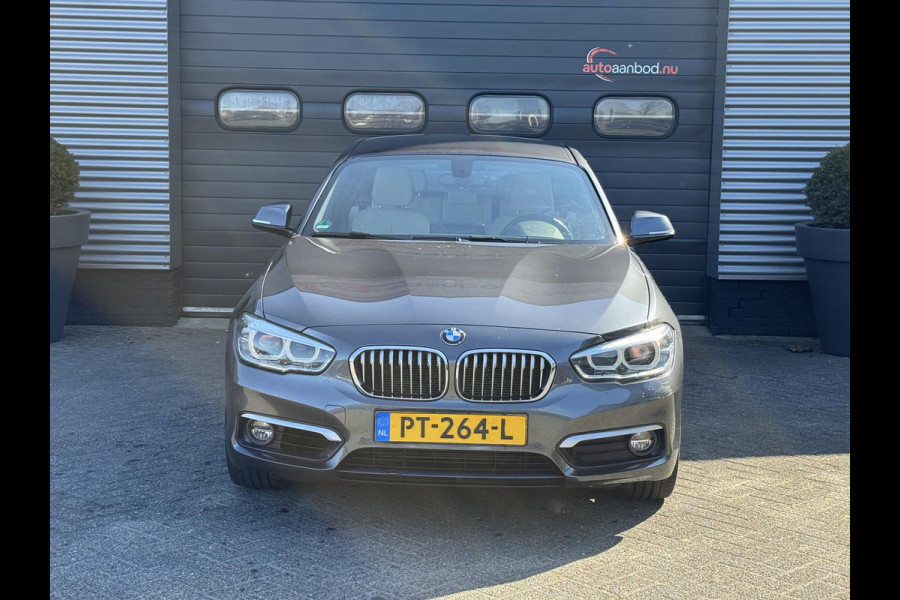 BMW 1-serie 118i Corporate Lease High Executive | Navigatie | Lederen Bekleding | Lichtmetalen Velgen | Parkeersensoren |