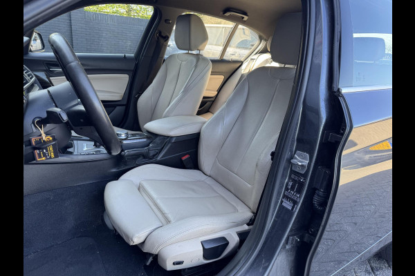 BMW 1-serie 118i Corporate Lease High Executive | Navigatie | Lederen Bekleding | Lichtmetalen Velgen | Parkeersensoren |