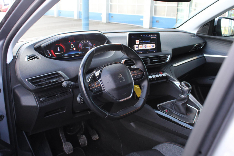 Peugeot 3008 1.2 PureTech Blue Lease Executive | Distributieriem Vervangen! | Navigatie | Climate Control | Cruise Control | Parkeersensoren | Lichtmetalen Velgen |