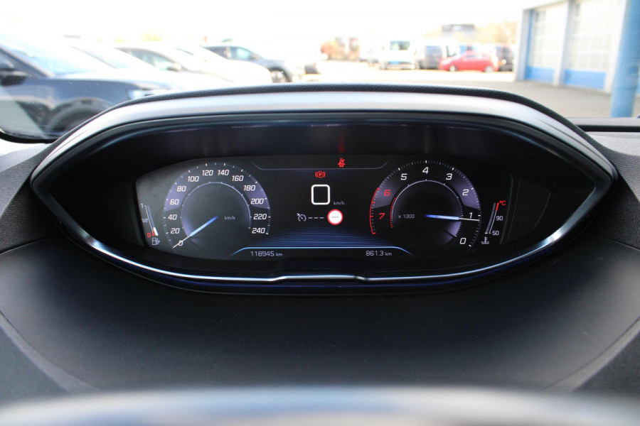 Peugeot 3008 1.2 PureTech Blue Lease Executive | Distributieriem Vervangen! | Navigatie | Climate Control | Cruise Control | Parkeersensoren | Lichtmetalen Velgen |