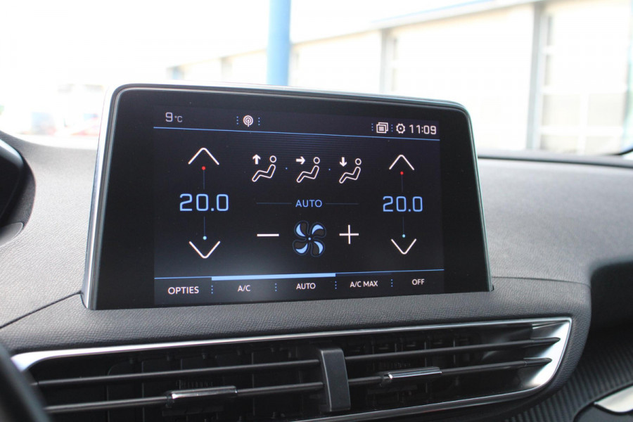 Peugeot 3008 1.2 PureTech Blue Lease Executive | Distributieriem Vervangen! | Navigatie | Climate Control | Cruise Control | Parkeersensoren | Lichtmetalen Velgen |