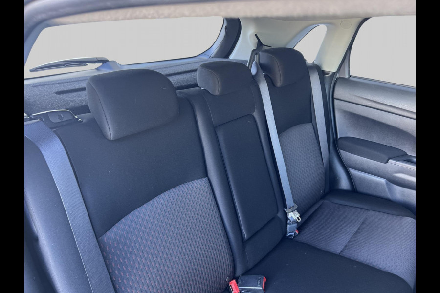 Mitsubishi ASX 1.6 Cleartec Connect Pro | xenon | Apple Carplay/Android Auto | trekhaak | cruise control | climate control | navigatie | 18 inch velgen