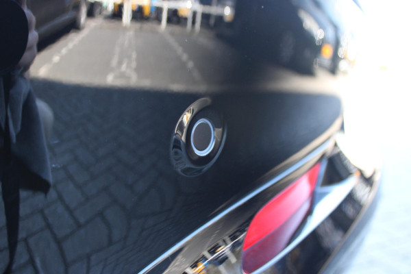 Alfa Romeo Tonale 1.5T 160PK HYbrid VELOCE | PANORAMISCH SCHUIF / KANTELDAK | LEDEREN BEKLEDING | VOORSTOELEN / STUUR VERWARMD | VOORSTOELEN GEVENTILEERD | VOORSTOELEN ELEKTRISCH VERSTELBAAR | DRAADLOOS APPLE CARPLAY / ANDROID AUTO | 360° CAMERA | AUTOMATISCH DIMMENDE BUITENSPIEGELS | 20"INCH LICHTMETALEN VELGEN | ADAPTIVE CRUISE CONTROL | KEYLESS ENTRY / START | ELEKTRISCH BEDIENBARE ACHTERKLEP | DRAADLOZE TELEFOONLADER | AMBIENT LIGHTING | DONKERE HEMELBEKLEDING | SCHAKELFLIPPERS AAN HET STUUR | VERWARMDE RUITENSPROEIERS |