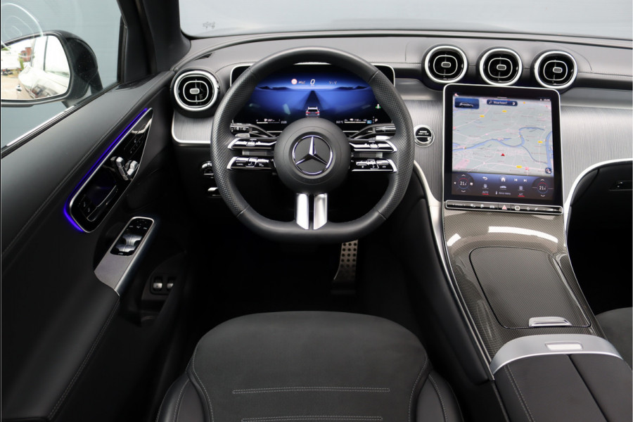 Mercedes-Benz GLC 400e 4MATIC AMG Line Aut9 | Distronic Pro | Memory | Trekhaak | Verwarmd Stuurwiel | Panoramadak | Nightpakket | Camera | Dodehoekassistent |