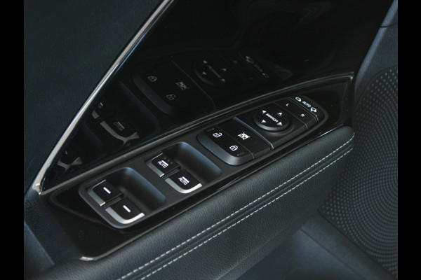 Kia Niro 1.6 GDi Hybrid DynamicLine NL AUTO | HALF LEDER | CAMERA | ! 2DE PINKSTERDAG GEOPEND VAN 10:00 UUR T/M 17:00 UUR