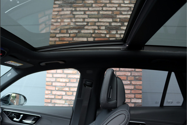 Mercedes-Benz GLC 300e 4MATIC Premium AMG Line Aut9 | Distronic+ | Burmester | Memory | Trekhaak | Leder | Nightpakket | Panoramadak | Digital Light | Surround Camera | Keyless Go | Rijassistentiepakket |