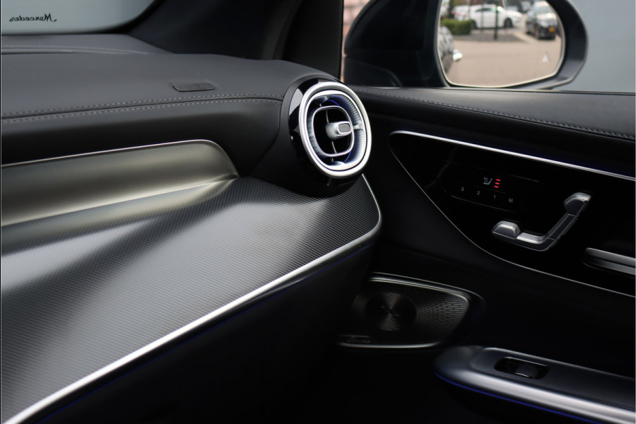 Mercedes-Benz GLC 300e 4MATIC Premium AMG Line Aut9 | Distronic+ | Burmester | Memory | Trekhaak | Leder | Nightpakket | Panoramadak | Digital Light | Surround Camera | Keyless Go | Rijassistentiepakket |