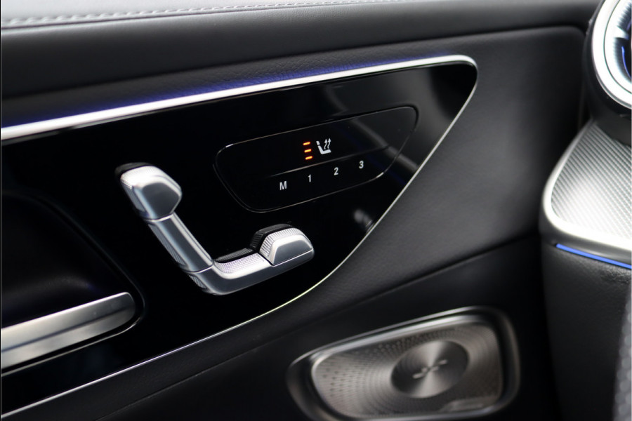 Mercedes-Benz GLC 300e 4MATIC Premium AMG Line Aut9 | Distronic+ | Burmester | Memory | Trekhaak | Leder | Nightpakket | Panoramadak | Digital Light | Surround Camera | Keyless Go | Rijassistentiepakket |