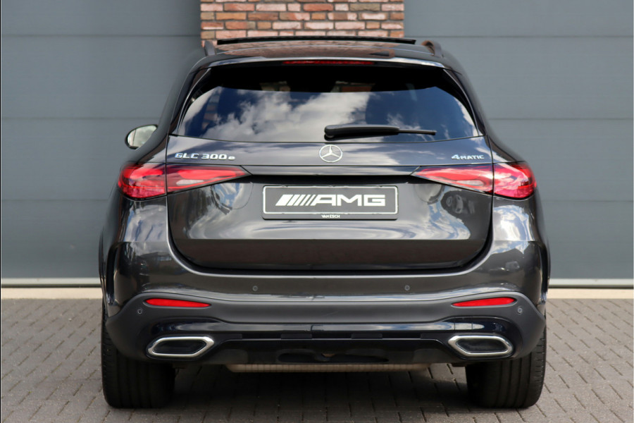 Mercedes-Benz GLC 300e 4MATIC Premium AMG Line Aut9 | Distronic+ | Burmester | Memory | Trekhaak | Leder | Nightpakket | Panoramadak | Digital Light | Surround Camera | Keyless Go | Rijassistentiepakket |