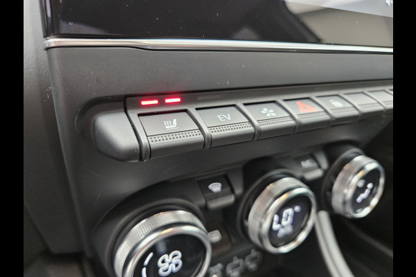 Renault Captur Plug-in Hybrid 160 Intens Dealer O.H PHEV | Stoelverwarming | Navi Groot Scherm | Camera | LED | 18"L.M | Apple Carplay | Keyless | Laneassist | DAB |
