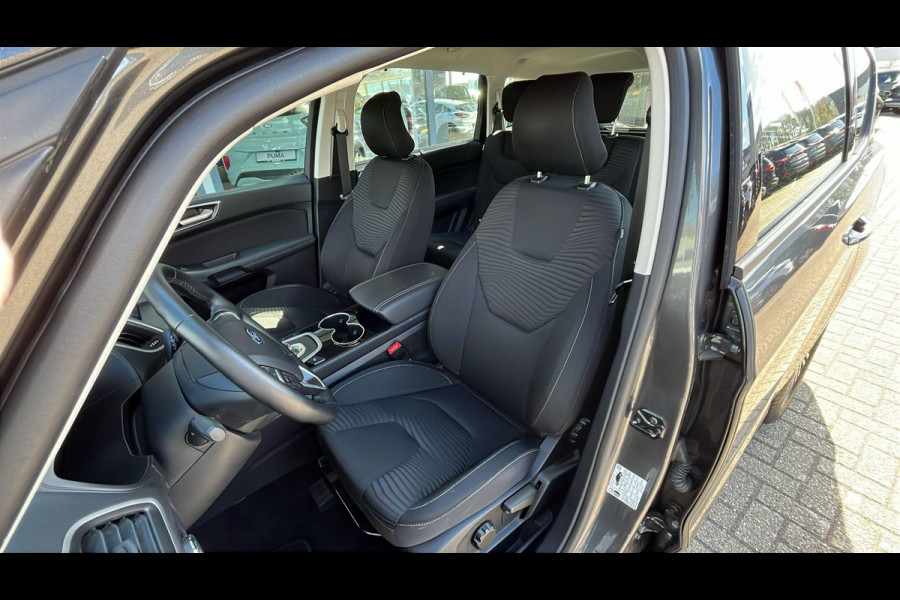 Ford S-Max 2.5 Hybride Connected 190pk | Sync 3 Navi | Stoelverwarming | 1.700kg Trekgewicht | Keyless Entry | Elek. Voorruit verwarming
