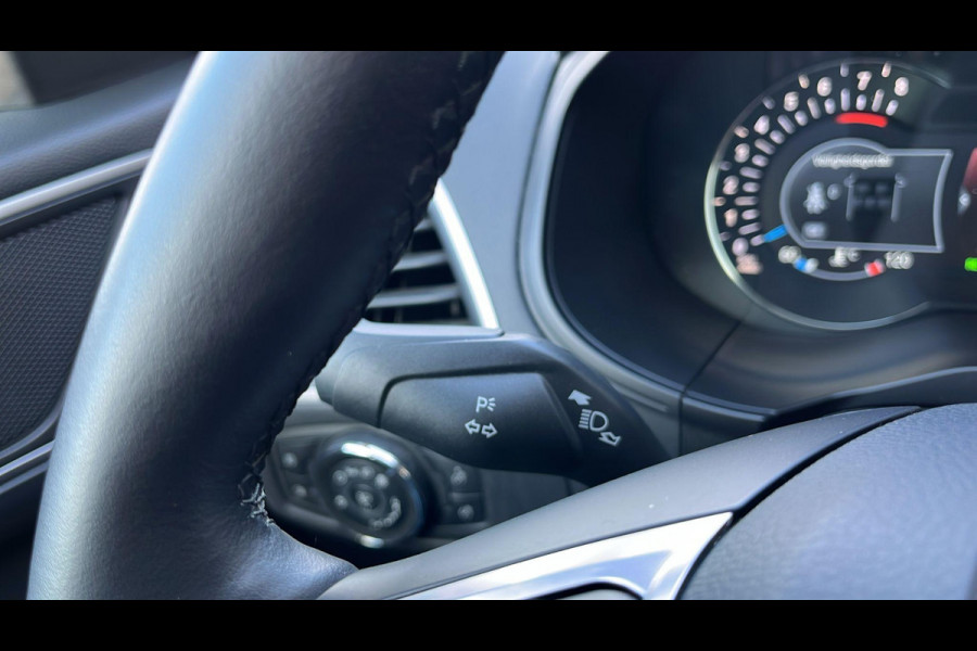 Ford S-Max 2.5 Hybride Connected 190pk | Sync 3 Navi | Stoelverwarming | 1.700kg Trekgewicht | Keyless Entry | Elek. Voorruit verwarming