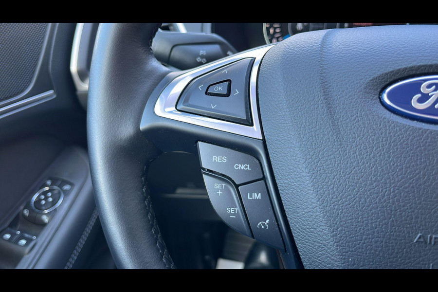 Ford S-Max 2.5 Hybride Connected 190pk | Sync 3 Navi | Stoelverwarming | 1.700kg Trekgewicht | Keyless Entry | Elek. Voorruit verwarming