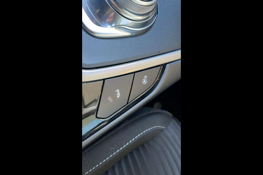 Ford S-Max 2.5 Hybride Connected 190pk | Sync 3 Navi | Stoelverwarming | 1.700kg Trekgewicht | Keyless Entry | Elek. Voorruit verwarming