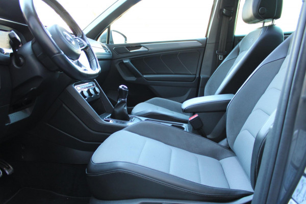 Volkswagen Tiguan 1.4 TSI Comfortline Business R Pano Pdc