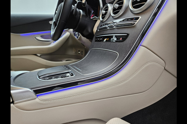 Mercedes-Benz GLC 300e 4MATIC Premium Plug in Hybrid 320pk PHEV | Adaptive Cruise | Apple Carplay | Lederen Sportstoelen | Camera | L.M. 19" | Sfeerverlichting | Multi Beam LED | Stoelverwarming | DAB | Navigatie |