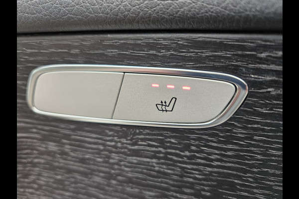 Mercedes-Benz GLC 300e 4MATIC Premium Plug in Hybrid 320pk PHEV | Adaptive Cruise | Apple Carplay | Lederen Sportstoelen | Camera | L.M. 19" | Sfeerverlichting | Multi Beam LED | Stoelverwarming | DAB | Navigatie |