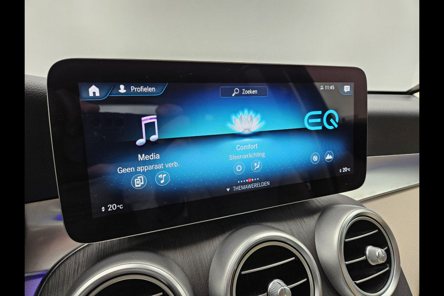 Mercedes-Benz GLC 300e 4MATIC Premium Plug in Hybrid 320pk PHEV | Adaptive Cruise | Apple Carplay | Lederen Sportstoelen | Camera | L.M. 19" | Sfeerverlichting | Multi Beam LED | Stoelverwarming | DAB | Navigatie |