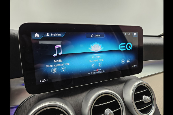 Mercedes-Benz GLC 300e 4MATIC Premium Plug in Hybrid 320pk PHEV | Adaptive Cruise | Apple Carplay | Lederen Sportstoelen | Camera | L.M. 19" | Sfeerverlichting | Multi Beam LED | Stoelverwarming | DAB | Navigatie |