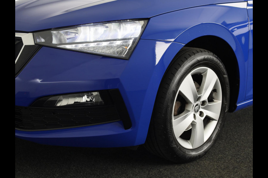 Škoda SCALA 1.0 TSI Sport Business 115 pk Automaat (DSG) | Navigatie | Parkeersensoren achter | Achteruitrijcamera | Cruise control | Stoelverwarming | Digitaal instrumentenpaneel |