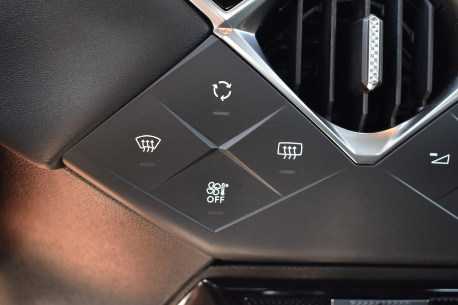 DS DS 3 Crossback 1.2 PureTech Montmartre / Climate control / Carplay / Parkeerhulp