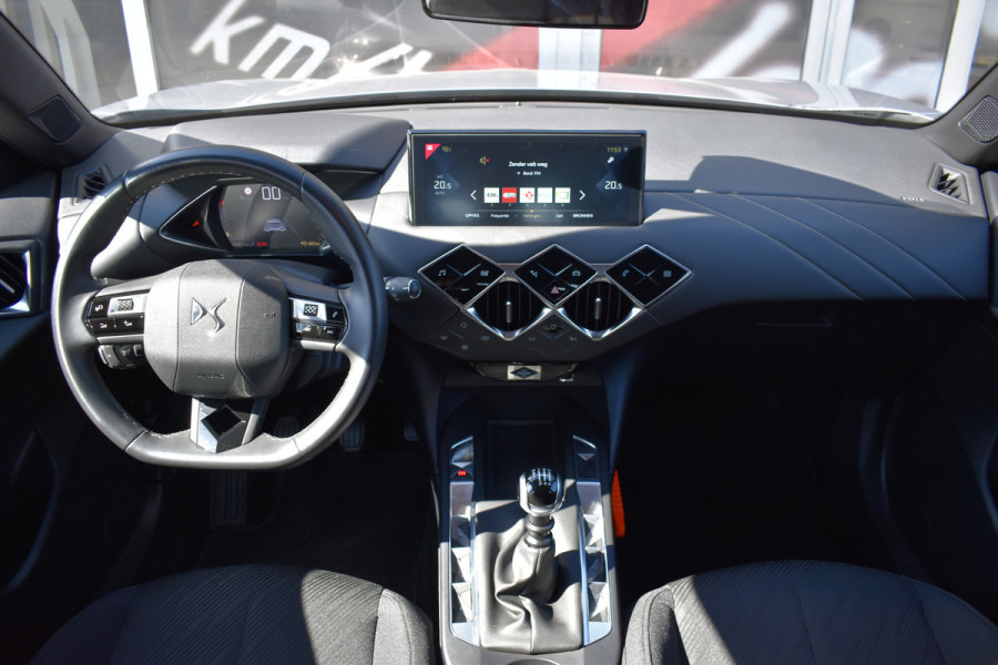 DS DS 3 Crossback 1.2 PureTech Montmartre / Climate control / Carplay / Parkeerhulp