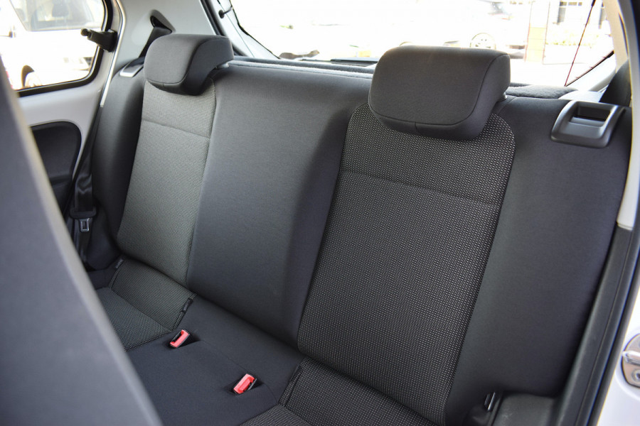 Volkswagen up! 1.0 BMT take up! | Airco | Elektrische Ramen | NL Auto