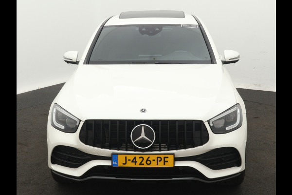 Mercedes-Benz GLC 200 4MATIC Premium Plus | Shuif/kanteldak | Treeplanken | Multi spaaks lichtmetalen velgen | Navigatie | Parking support | Inclusief 24 maanden MB Certified garantie voor Europa.