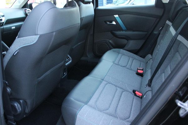 Citroën Ë-C4 FEEL PACK 136PK 50 kWh | ACHTERUITRIJ CAMERA | NAVIGATIE | APPLE CARPLAY/ANDROID AUTO | LED KOPLAMPEN | CLIMATE CONTROL | CRUISE CONTROL | 18" LICHTMETALEN VELGEN | DAB+ RADIO |