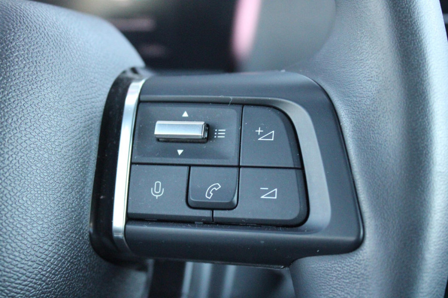 Citroën Ë-C4 FEEL PACK 136PK 50 kWh | ACHTERUITRIJ CAMERA | NAVIGATIE | APPLE CARPLAY/ANDROID AUTO | LED KOPLAMPEN | CLIMATE CONTROL | CRUISE CONTROL | 18" LICHTMETALEN VELGEN | DAB+ RADIO |