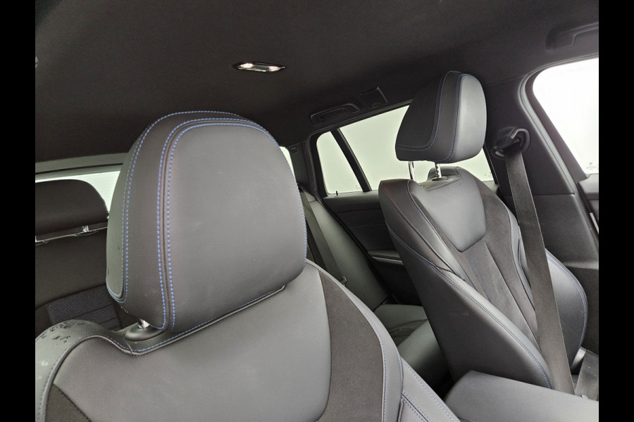 BMW 3 Serie Touring 320e M Sport Shadow Plug In Hybrid Dealer O.H PHEV | Alcantara Sportstoelen Verwarmd | 19"L.M | Sfeerverlichting | Apple Carplay | DAB | Virtual | Navi Full Map |
