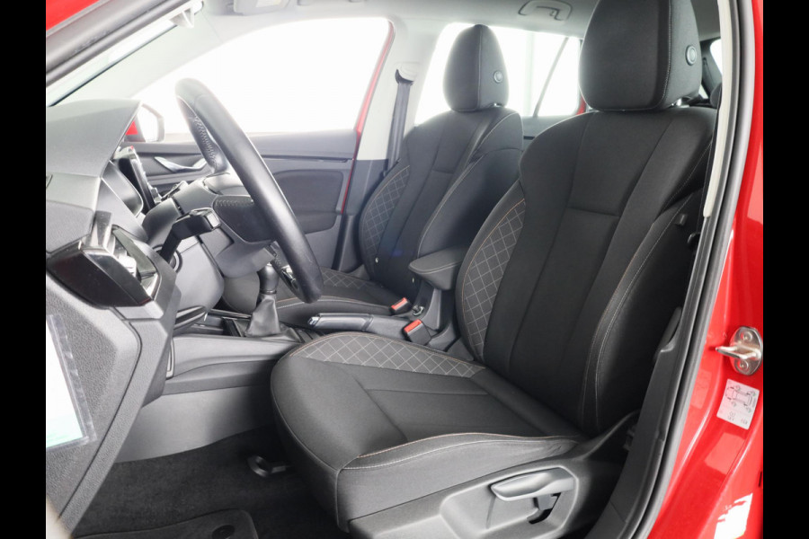 Škoda Kamiq 1.0 TSI Ambition 110 pk | Navigatie via App | Parkeersensoren achter | Autom. airco | Cruise control | LED koplampen |