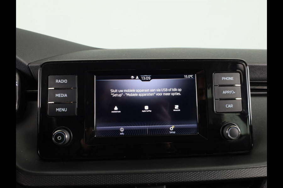 Škoda Kamiq 1.0 TSI Ambition 110 pk | Navigatie via App | Parkeersensoren achter | Autom. airco | Cruise control | LED koplampen |