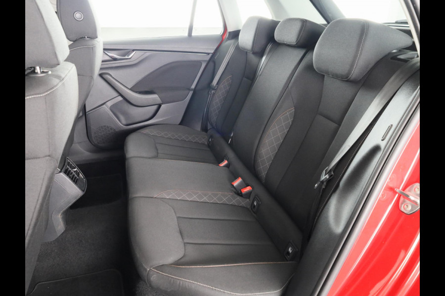 Škoda Kamiq 1.0 TSI Ambition 110 pk | Navigatie via App | Parkeersensoren achter | Autom. airco | Cruise control | LED koplampen |