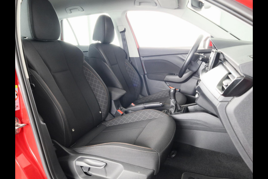 Škoda Kamiq 1.0 TSI Ambition 110 pk | Navigatie via App | Parkeersensoren achter | Autom. airco | Cruise control | LED koplampen |