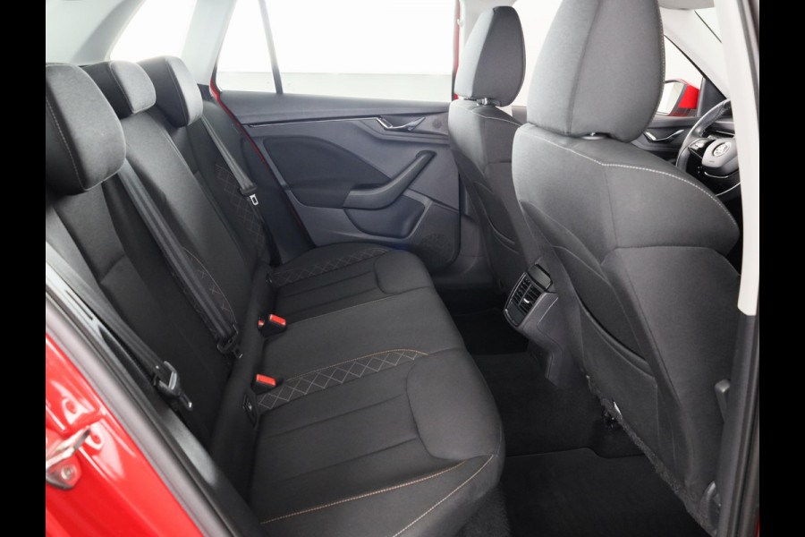 Škoda Kamiq 1.0 TSI Ambition 110 pk | Navigatie via App | Parkeersensoren achter | Autom. airco | Cruise control | LED koplampen |