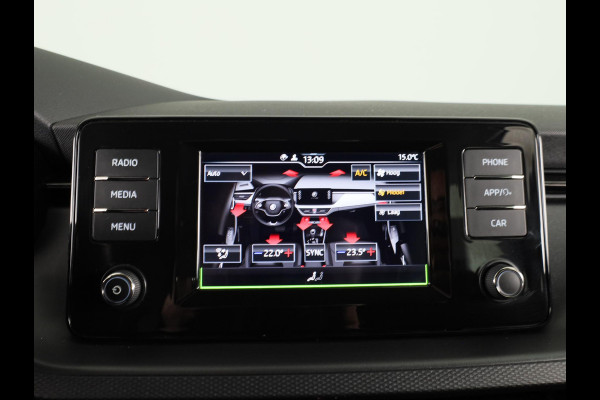 Škoda Kamiq 1.0 TSI Ambition 110 pk | Navigatie via App | Parkeersensoren achter | Autom. airco | Cruise control | LED koplampen |