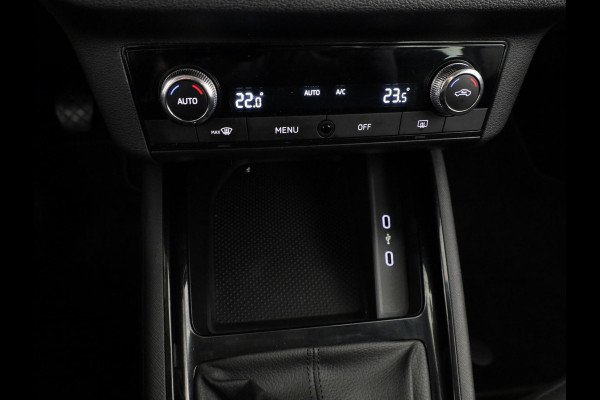 Škoda Kamiq 1.0 TSI Ambition 110 pk | Navigatie via App | Parkeersensoren achter | Autom. airco | Cruise control | LED koplampen |