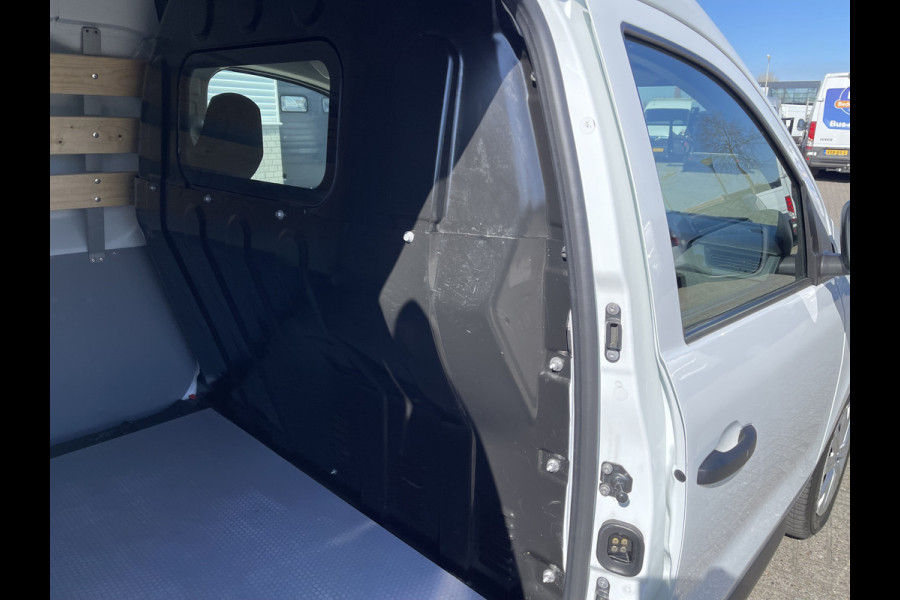 Renault Express 1.5 dCi 75 Comfort + / vaste prijs rijklaar € 12.950 ex btw / lease vanaf € 237 / airco / cruise / euro 6 diesel / schuifdeur / armsteun / parkeersensoren achter