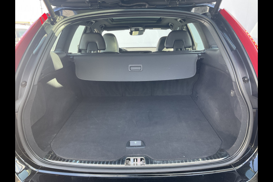 Volvo XC60 2.0 D4 Polar+ Adapt.Cruise Pano Leer BLISS Trekhaak