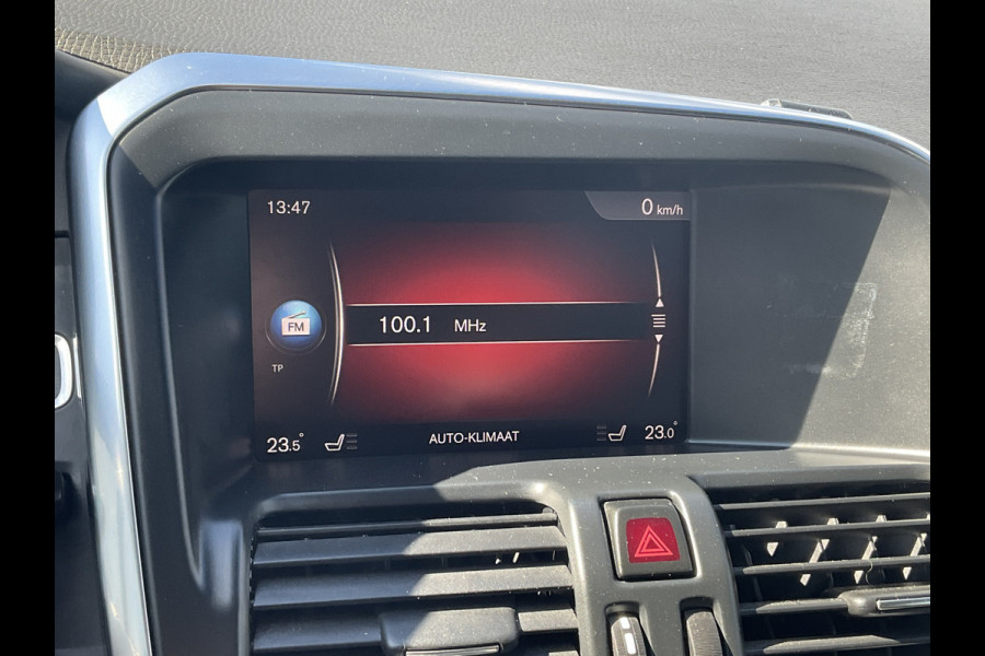 Volvo XC60 2.0 D4 Polar+ Adapt.Cruise Pano Leer BLISS Trekhaak