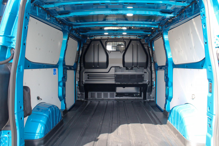 Ford Transit Custom 320 2.0 TDCI L2H1 MS-RT AWD Digital Aqua Blue | Dubbele zijschuifdeur | Inklapbare trekhaak | Navigatie systeem | Centrale dubbele vergrendeling | AGM accu | Handmatige regeneratie roetfilter | Centrale dubbele vergrendeling |  Wis/was achter | Vehicle Integration System