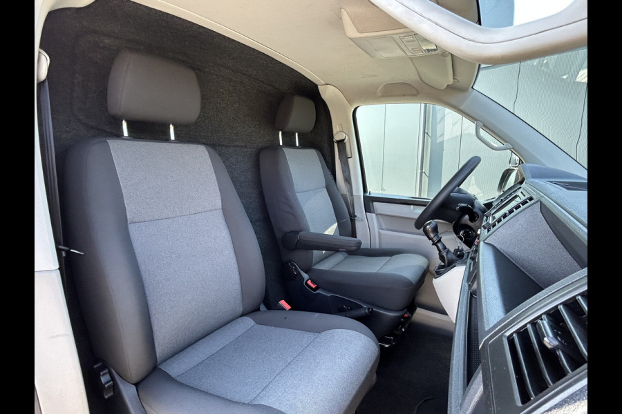 Volkswagen Transporter 2.0 TDI 102 PK / L2H1 / 1e EIG. / BOTT INRICHTING / IMPERIAAL / AIRCO / CRUISE / NAVI